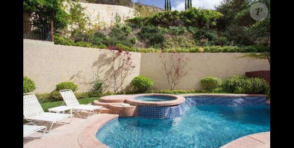 Frank Sinatra Jr. a mis en vente sa jolie maison de Los Angeles pour la somme de 4,8 millions de dollars.