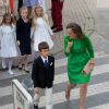 La princesse Claire de Belgique était rayonnante pour la première  communion de ses fils les princes Nicolas et Aymeric de Belgique le 29 mai 2014 à l'église Sainte-Catherine de Bonlez.