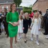 La princesse Claire de Belgique avec sa fille la princesse Louise et les princesses Maria-Chiara et Maria-Carolina de Bourbon-Siciles lors de la communion des princes Nicolas et Aymeric de Belgique le 29 mai 2014 à l'église Sainte-Catherine de Bonlez.