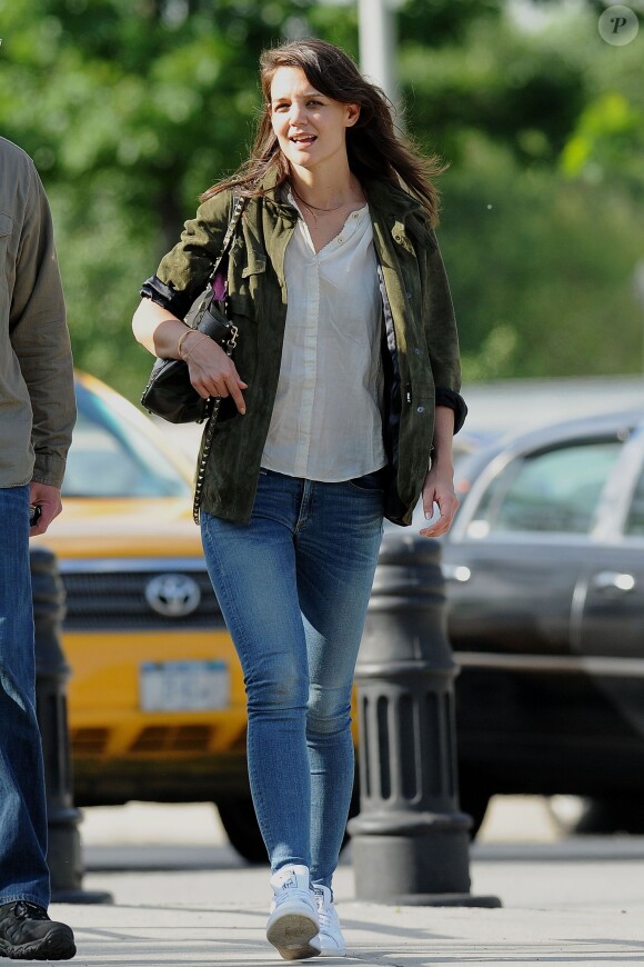 Katie Holmes a passé du temps avec Suri Cruise dans un parc de New York, le 30 mai 2014.