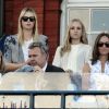 Maria Sharapova dans les tribunes du tournoi du Queen's pour encourager son homme Grigor Dimitrov au côté de Pippa Middleton, le 10 juin 2014