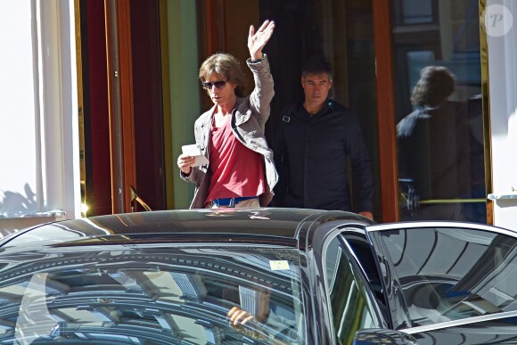 Mick Jagger à la sortie de l'hôtel des Rolling Stones à Vienne, le 16 juin 2014.