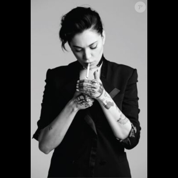 Porcelain Black, la nouvelle sensation rock, est aussi une icône de mode.