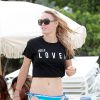 Caroline Wozniacki sur la plage de Miami le 1er juin 2014