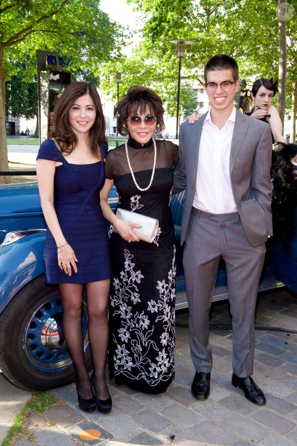 Exclusif - Clara Wong, Lady Linda Wong Davies et son fils - Présentation de la version remasterisée du film "La Divine" à la Cinémathèque française à Paris, le 24 juin 2014.