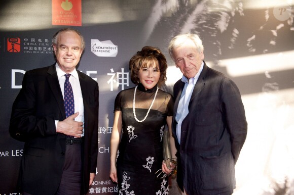 Exclusif - Frédéric Mitterrand, Lady Linda Wong Davies et Constantin Costa Gavras - Présentation de la version remasterisée du film "La Divine" à la Cinémathèque française à Paris, le 24 juin 2014.