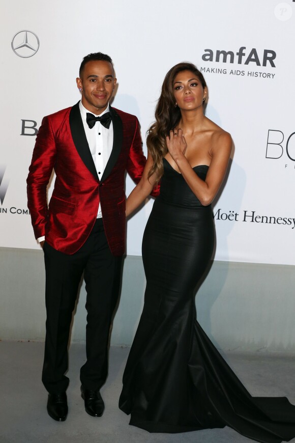 Lewis Hamilton et sa compagne Nicole Scherzinger - Photocall de la soirée "AmfAR's 21st Cinema Against AIDS" à l'Eden Roc au Cap d'Antibes lors du 67ème festival du film de Cannes, le 22 mai 2014.