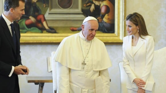 Felipe d'Espagne : Letizia lumineuse pour leur rencontre avec le pape François