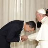 Le roi Felipe VI d'Espagne salue le pape François au Vatican, le 30 juin 2014