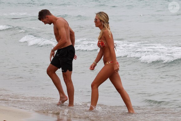 Steven Gerrard, capitaine de l'Angleterre et de Liverpool, profitait de vacances bien méritées en compagnie de son épouse Alex Curran à Ibiza, le 2 juillet 2014