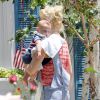 Gwen Stefani s'est rendue chez son père Dennis, à Los Angeles, pour l'anniversaire de ce dernier, le jour de l'Indépendance, avec son mari Gavin Rossdale et leurs enfants, Apollo, Kingston et Zuma, à Los Angeles, le 4 juillet 2014.