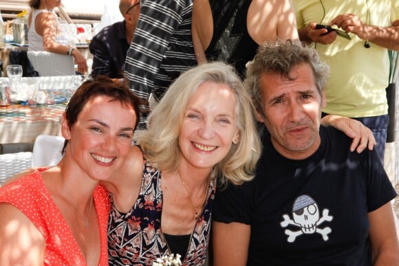 Delphine Zentout, Marie-Christine Adam et Manuel Gélin sur la plage Bianca lors du 11ème festival "Les Hérault du cinéma et de la télé 2014" au Cap d'Agde, le 5 juillet 2014.