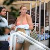 Cameron Diaz, ravissante comme tout, en bikini au bord de la piscine de son hôtel à Miami, le 7 juillet 2014.