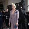 Kate Hudson arrive au Théâtre national de Chaillot pour assister au défilé Giorgio Armani Privé automne-hiver 2014-2015. Paris, le 8 juillet 2014.