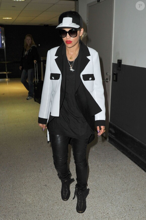 Rita Ora à l'aéroport de Los Angeles, le 7 juillet 2014.