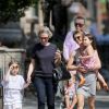 Keri Russell avec sa fille Willa, se baladent à New York, le 10 juillet 2014.