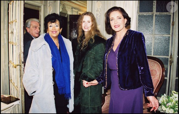 Micheline Dax avec Florence Darel et François Fabian à Paris en décembre 1999.