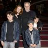 Francis Perrin, sa femme Gersende et leurs enfants, Louis, Baptiste et Clarisse à l'Olympia à Paris, le 15 avril 2014.