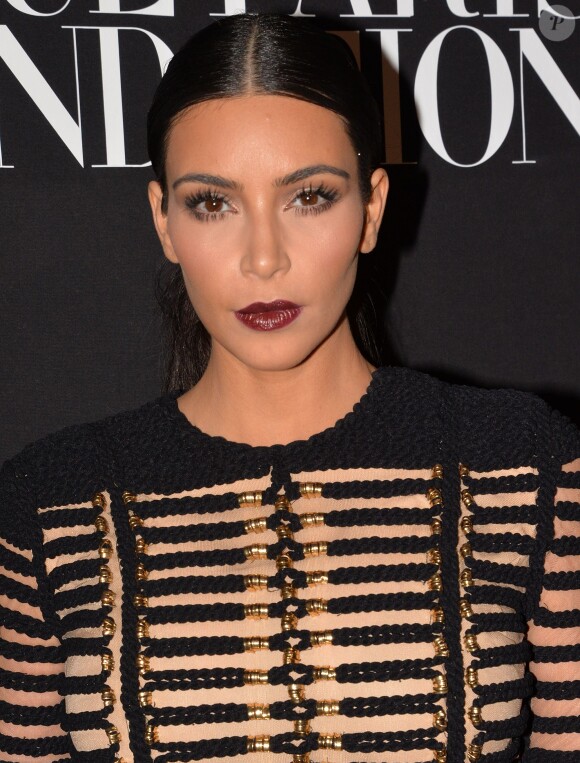 Kim Kardashian lors du gala "Vogue Paris Foundation" au Palais Galliera à Paris, le 9 juillet 2014.