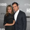 Justin Theroux et sa fiancée Jennifer Aniston - Première du film "The Leftovers" au NYU Skirball Center à New York, le 23 juin 2014.