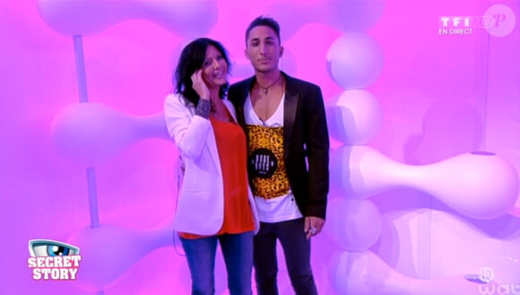 Nathalie et Vivian, candidats de Secret Story 8, intègrent la Maison des Secrets (Secret Story 8, le vendredi 18 juillet 2014.)