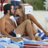 Natasha Oakley et son petit ami Martin Médus (Secret Story 3) profitent de la plage à Miami, le 15 juillet 2014.