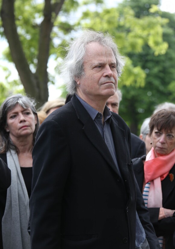 Exclusif - Franz-Olivier Giesbert lors des obsèques de la journaliste Josette Ben Brahem dite Alia au cimetière de Montparnasse à Paris, le 7 mai 2014.