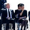 Le roi Willem-Alexander et la reine Maxima des Pays-Bas, particulièrement bouleversés et se soutenant mutuellement, le Premier ministre Mark Rutte et de nombreuses familles endeuillées ont assisté mercredi 23 juillet 2014 au rapatriement d'une quarantaine de cercueils contenant les dépouilles de victimes du vol MH17 de la Malaysian Airlines, à l'aéroport d'Eindhoven.