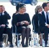 Le roi Willem-Alexander et la reine Maxima des Pays-Bas, particulièrement bouleversée, le Premier ministre Mark Rutte et de nombreuses familles endeuillées ont assisté mercredi 23 juillet 2014 au rapatriement d'une quarantaine de cercueils contenant les dépouilles de victimes du vol MH17 de la Malaysian Airlines, à l'aéroport d'Eindhoven.