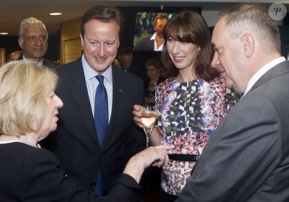 Le Premier ministre britannique David Cameron et son épouse Samantha lors de la cérémonie d'ouverture des Jeux du Commonwealth 2014, le 23 juillet au Celtic Park de Glasgow.