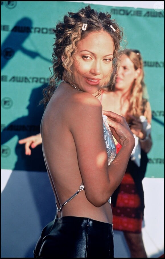 Jennifer Lopez, sublime lors des MTV MOVIE AWARDS en 1998 