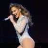 Jennifer Lopez donne un concert lors de l'évènement "KTUphoria" à East Rutherford dans le New Jersey, le 29 juin 2014.