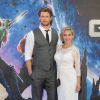 Chris Hemsworth et sa femme Elsa Pataky lors de la première du film "Les Gardiens de la Galaxie" (Guardians of the Galaxy) au cinéma The Empire, Leicester Square à Londres, le 24 juillet 2014.
