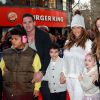 Katie Price avec Kieran Hayler et ses enfants Harvey (à gaucher), Junior et Princess à Londres, le 9 février 2014.