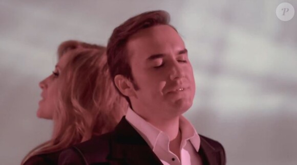 Lara Fabian et Mustafa Ceceli, dans le clip de Make Me Yours Tonight.