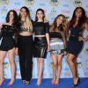 Lauren Jaureguim, Dinah Jane Hansen, Camila Cabello, Ally Brooke, et Normani Hamilton du groupe Fifth Harmony sur le tapis rouge des Teen Choice Awards au Shrine Auditorium de Los Angeles, le 10 août 2014.