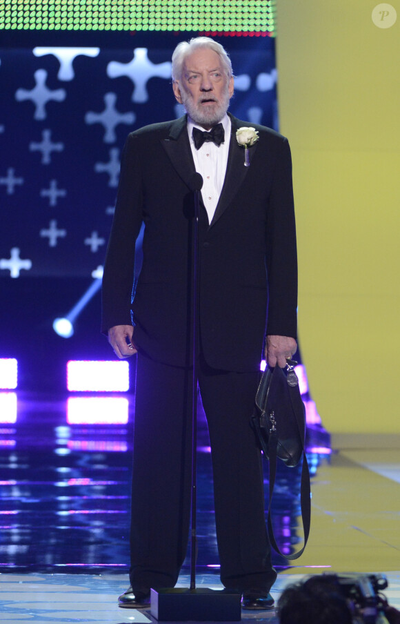 Donald Sutherland sur la scène des Teen Choice Awards au Shrine Auditorium de Los Angeles, le 10 août 2014.