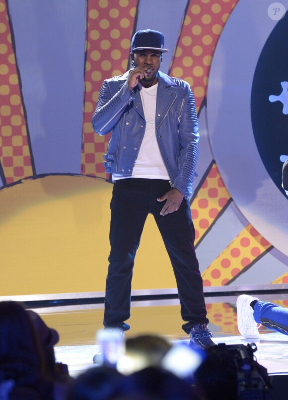 Jason Derulo sur la scène des Teen Choice Awards au Shrine Auditorium de Los Angeles, le 10 août 2014.