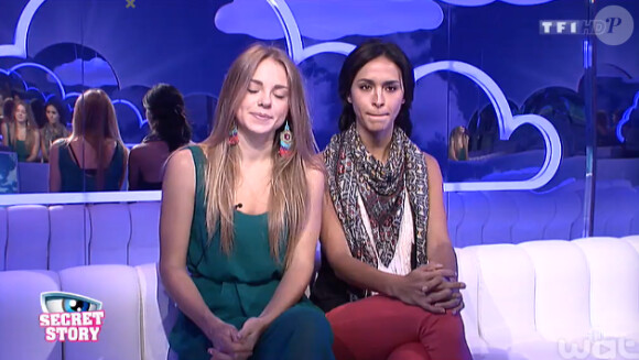 Sara et Leïla dans la quotidienne de Secret Story 8, sur TF1, le mercredi 13 août 2014