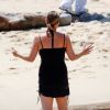 Christina Applegate et son mari Martyn LeNoble profitent de leurs vacances à Cabo San Lucas au Mexique. Le 13 août 2014.