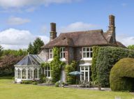 Camilla Parker Bowles : La maison de son enfance ''parfaite'' en vente
