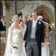  Sara Buys et Tom Parker Bowles, fils de la duchesse Camilla, lors de leur mariage le 10 septembre 2005 à Henley on Thames. 