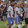 Chris Brown et The Game lors d'un match de flag flootball caritatif au Jack Kemp Stadium. Los Angeles, le 16 août 2014.
