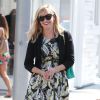 Reese Witherspoon fait du shopping avec une amie à Beverly Hills, le 7 août 2014.