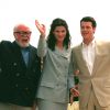 Richard Attenborough avec Sandra Bullock et Chris O'Donnell à Cannes en 1996.