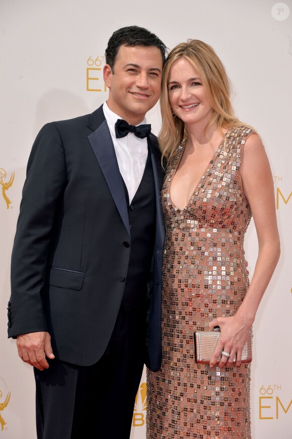 Jimmy Kimmel et Molly McNearney lors des 66e Annual Primetime Emmy Awards au Nokia Theatre de Los Angeles, le 25 août 2014.