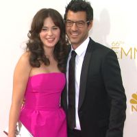 Zooey Deschanel à nouveau amoureuse : Elle officialise aux Emmy Awards !