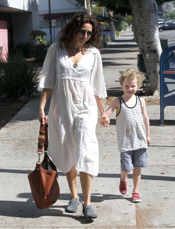 Minnie Driver et son fils Henry au Cafe 62 à Los Feliz, le 16 août 2013