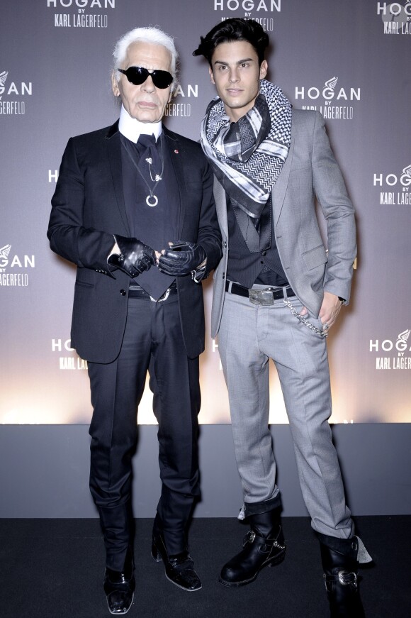 Karl Lagerfeld et Baptiste Giabiconi à Paris, le 2 octobre 2010.