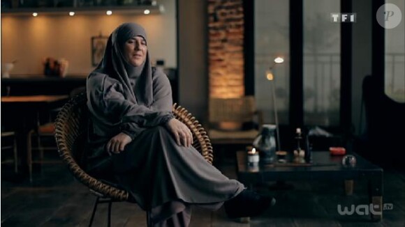 Diam's, en interview et voilée dans Sept à Huit sur TF1 le 30 septembre 2012